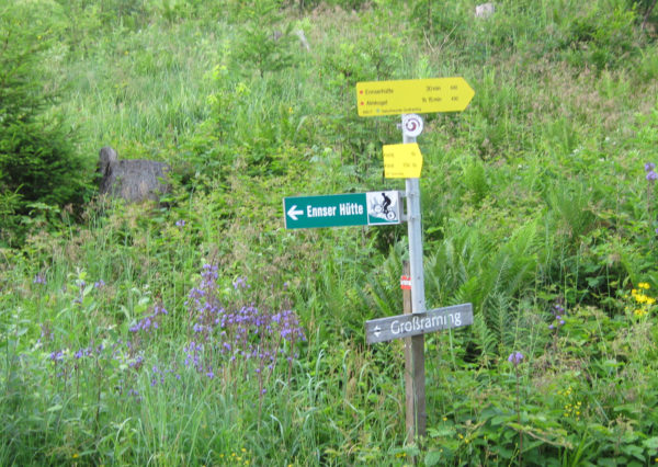 Gut gezeichnetes Wegenetz für Wanderer und Mountainbiker